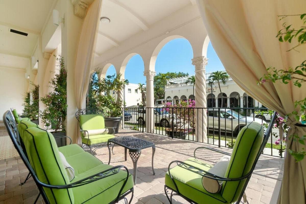 King Bed Mermaid Suite - Heart Of Palm Beach, Free Parking Included Exterior photo